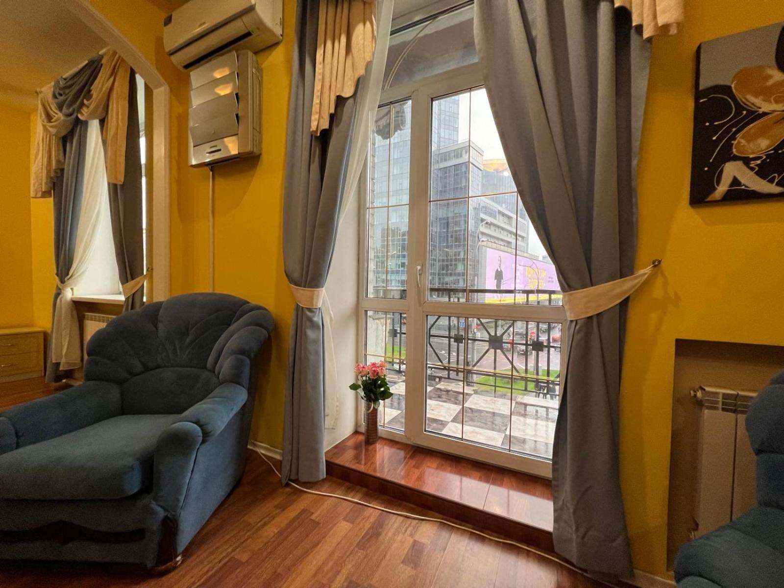 Apartment Near Gulliver Kiev Eksteriør bilde